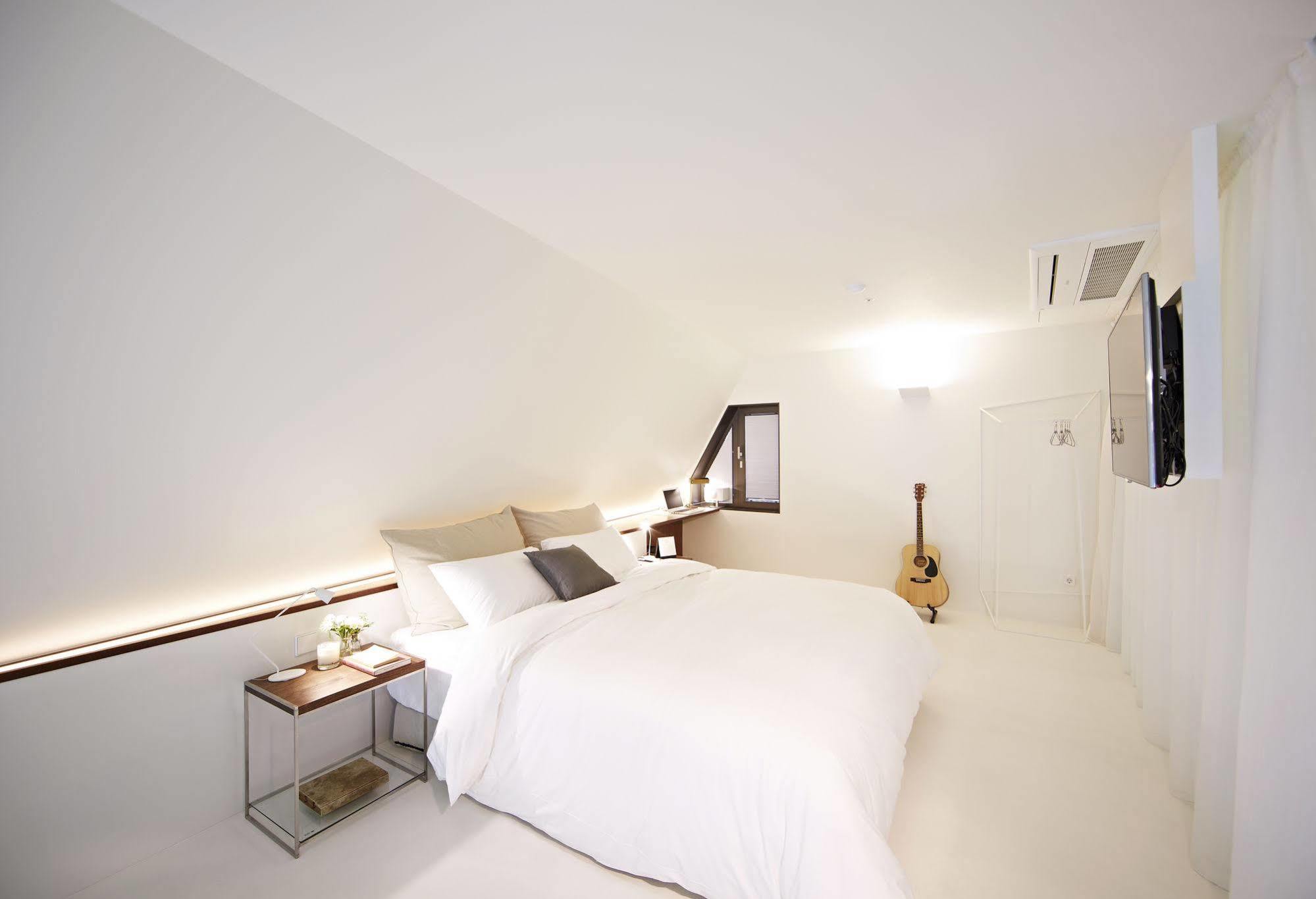 Snow Hotel Seoul Exterior photo